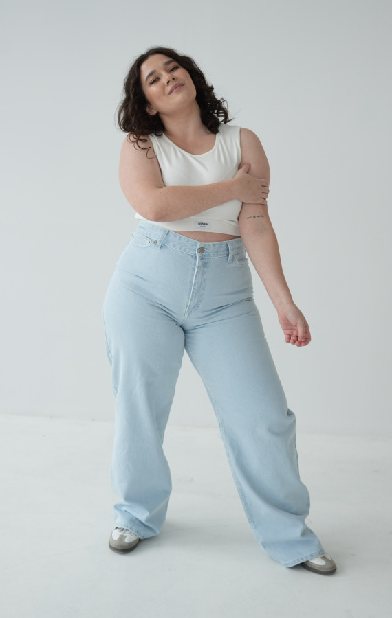 Jeansy o prostej nogawce
