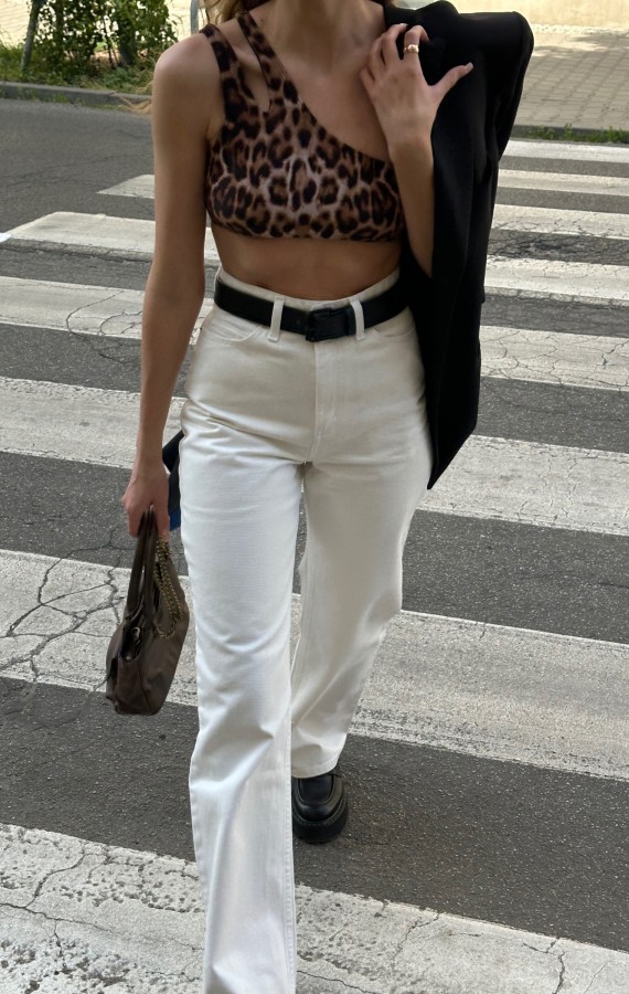 Jeansy o prostej nogawce ivory
