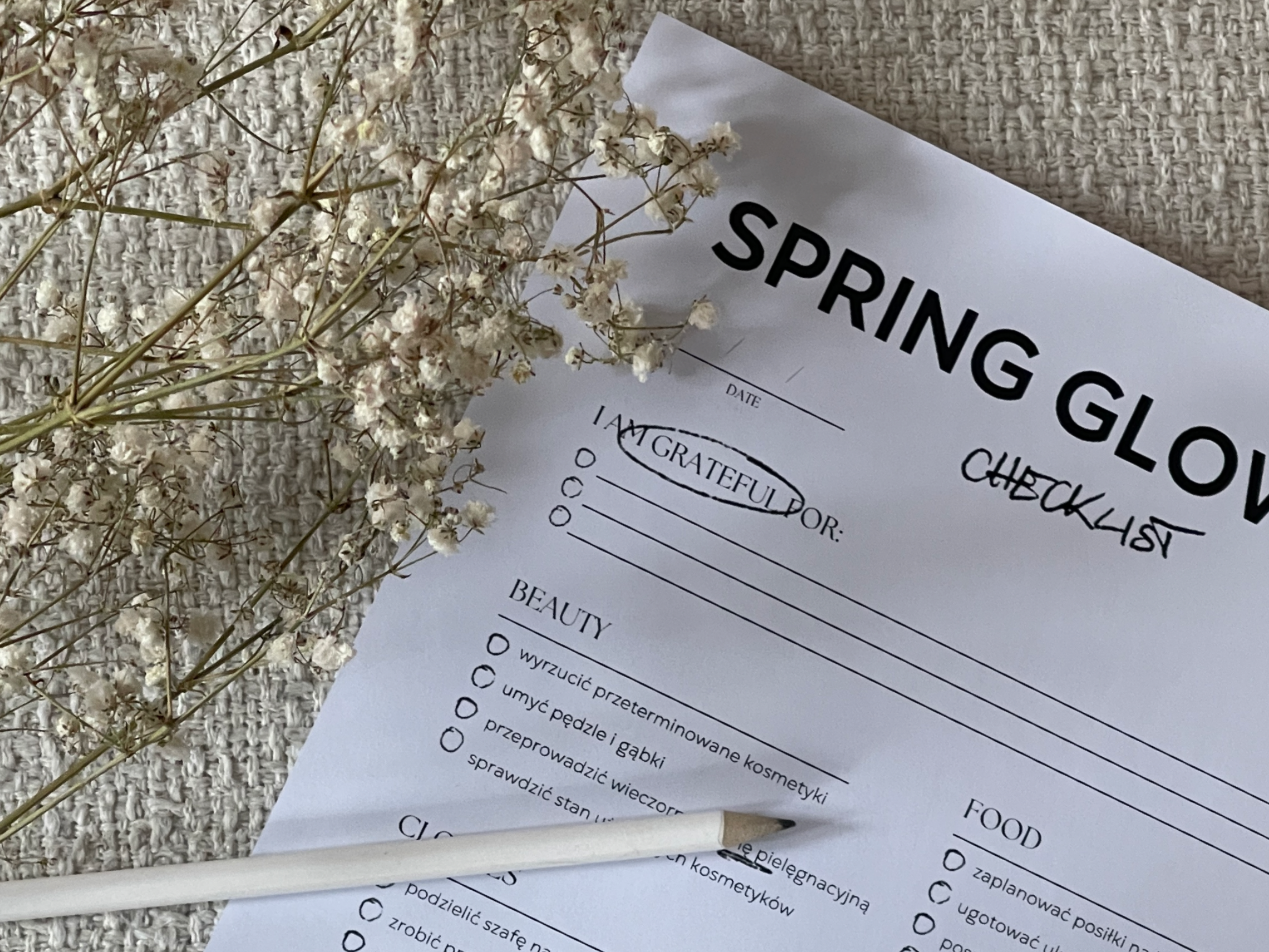 Checklista spring glow up do pobrania