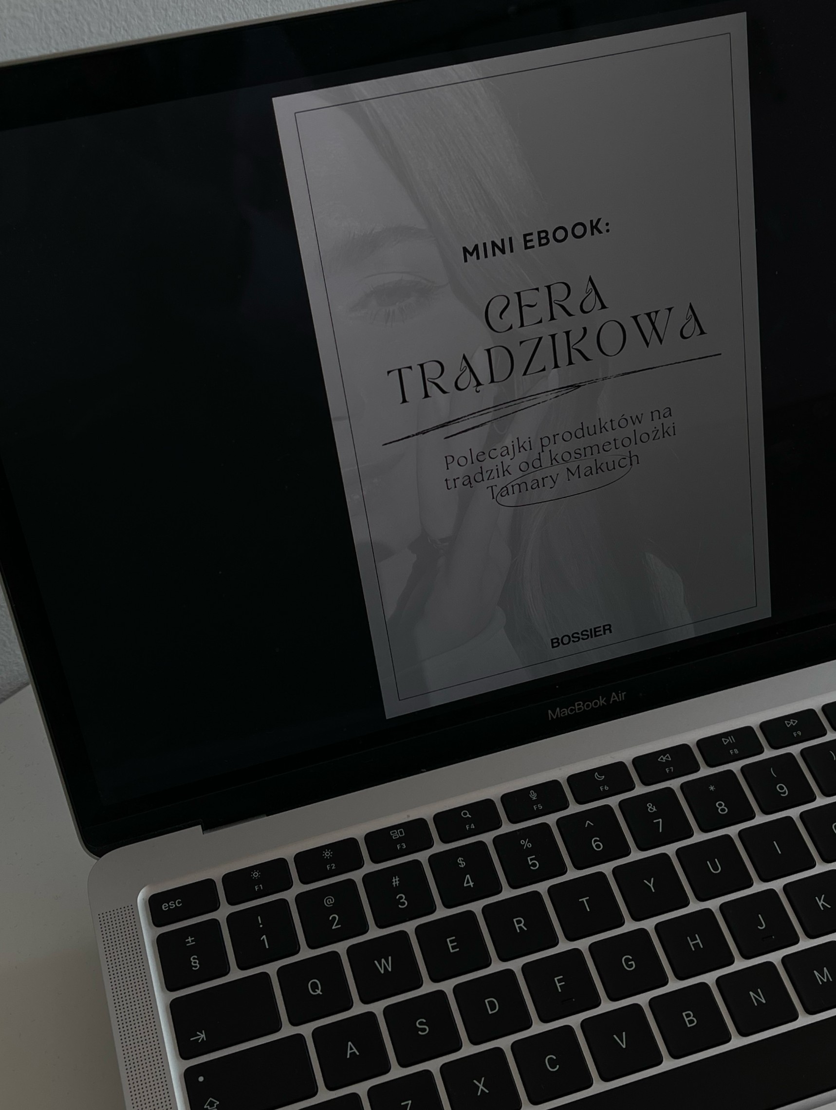 Bossierowe hity na trądzik - mini ebook do pobrania