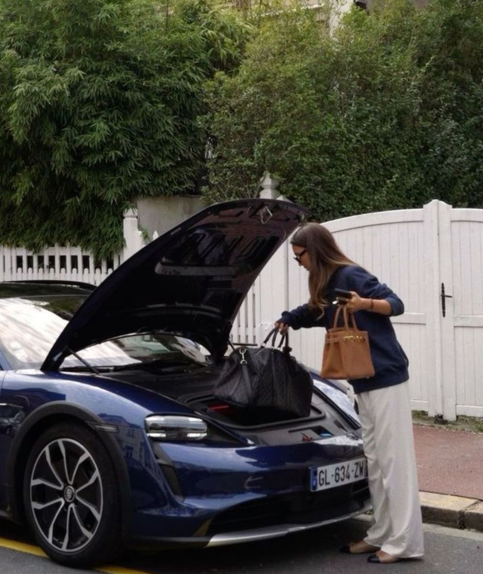 Kim jest porsche pilates mom?